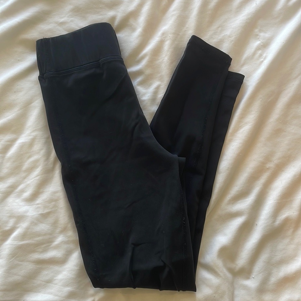 black byegreis leggings